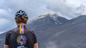 SUMMIT scalata dell'etna in bicicletta escursione in e-bike etna, escursione in bici etna escursione in bici sicillia orientale summit